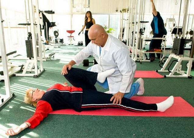 En las primeras etapas de la artrosis de la articulación de la rodilla, se utilizan ejercicios especiales. 